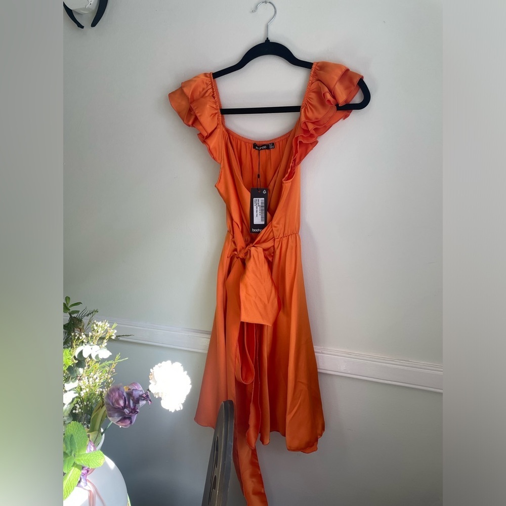 Boohoo Orange Size 6 Occasion Dress Flare Sleeves Shortsleeve skater ruffle - Picture 2 of 5